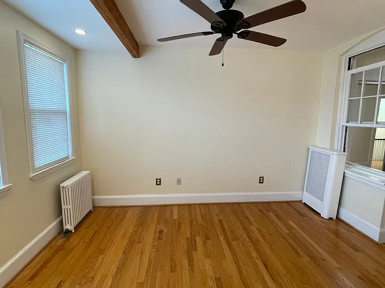 539 24th St NE — Photo 38
