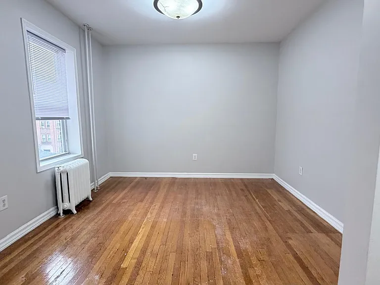 27 Kensington Ave #41E — Photo 3