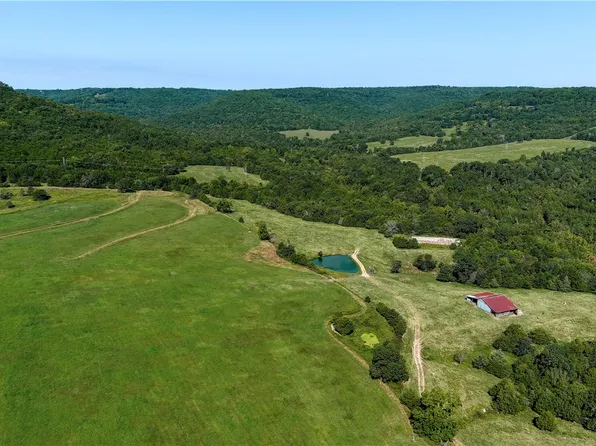 County Rd, Eureka Springs, AR 72632