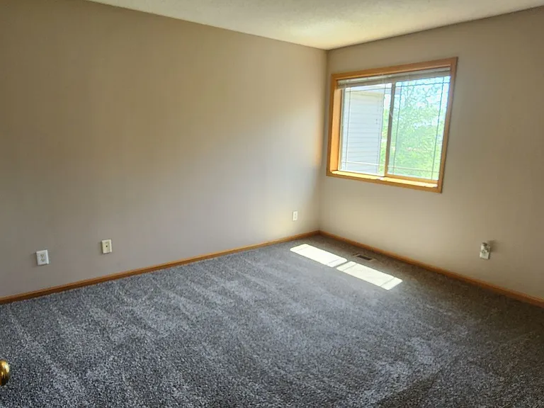 503 Amber Ln — Photo 20