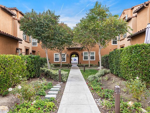 2nd image of 17011 Calle Trevino Unit 4