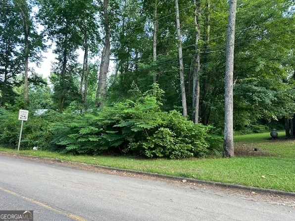 133 Central Lake Cir, Griffin, GA 30223