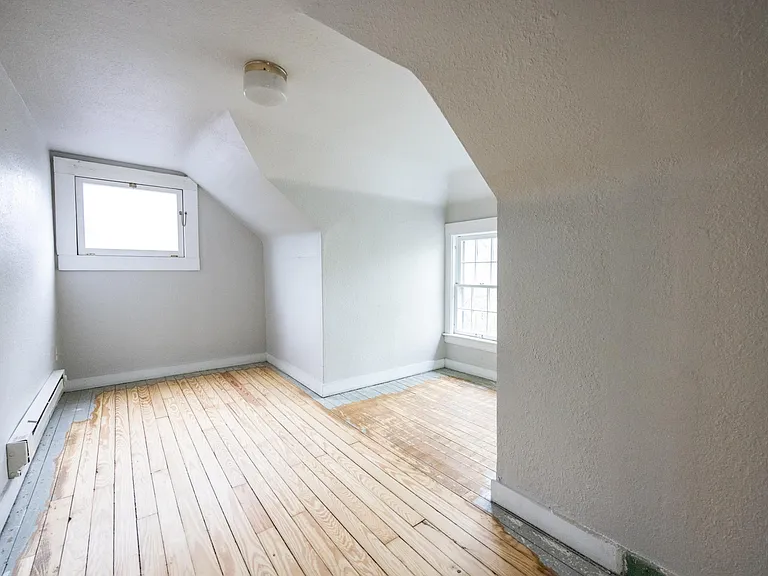 2295 Grandview Ave — Photo 19