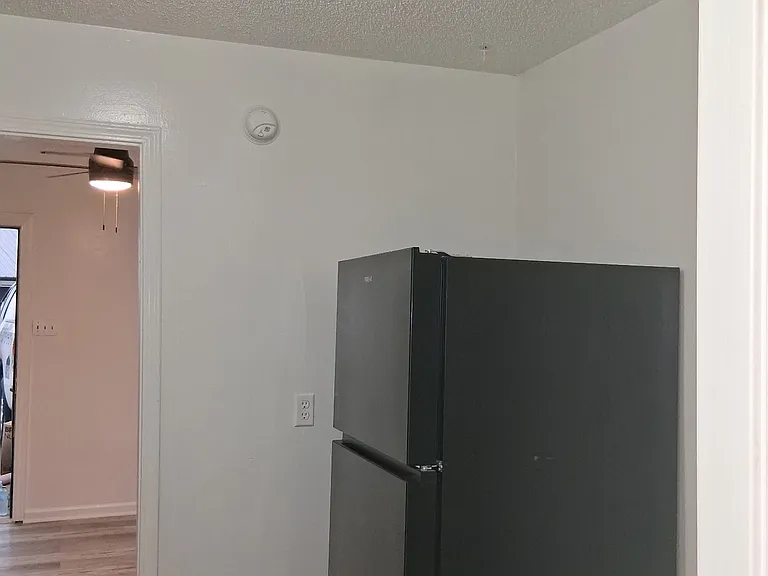 150 Villa Ct #150 — Photo 15