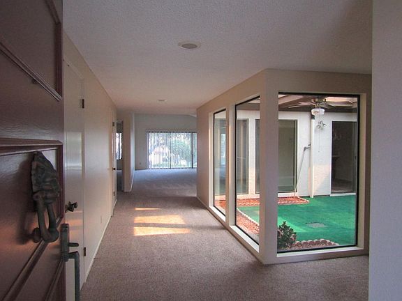 4th image of 160 Oak Hill Dr