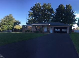 1694 Malone St NE, Louisville, OH 44641