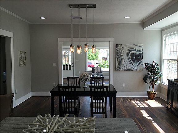 3rd image of 3410 Avenue Q 1/2