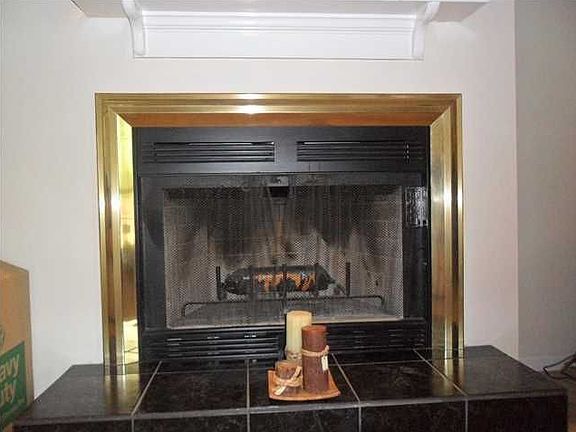 3rd image of 8212 Royal Oak Ct