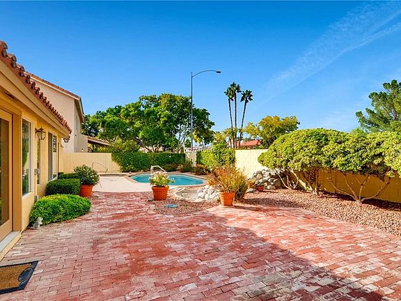3rd image of 7508 Enchanted Hills Ct