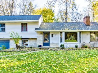 701 Hampden Ct, Midland, MI 48640