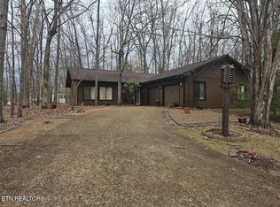 11 Briar Ct, Fairfield Glade, TN 38558