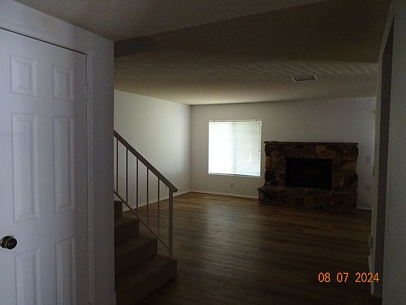 3rd image of 111 E Virginia Ter #111