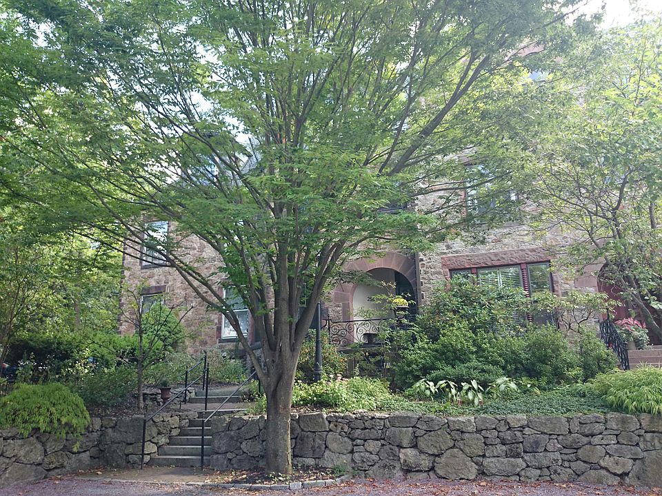 2nd image of 254 Walnut St