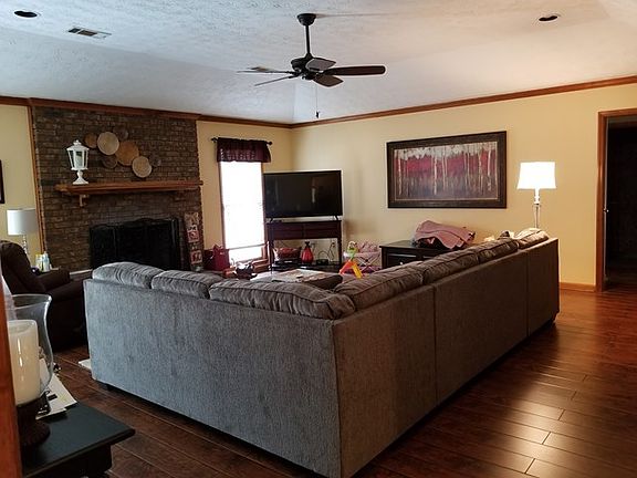 2nd image of 4595 Lee Road 179