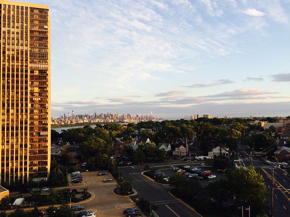 1st image of 300 Winston Dr #C1121-1121