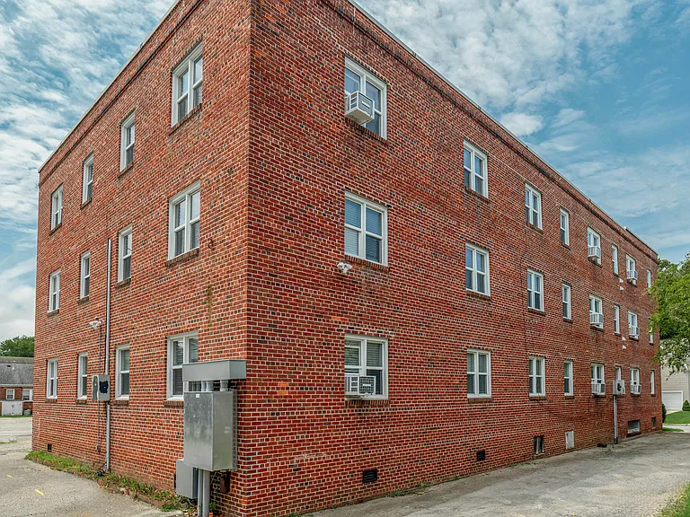Sherwood Flats — Photo 5