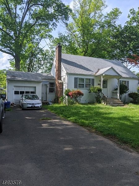 1st image of 648 Parkview Ave
