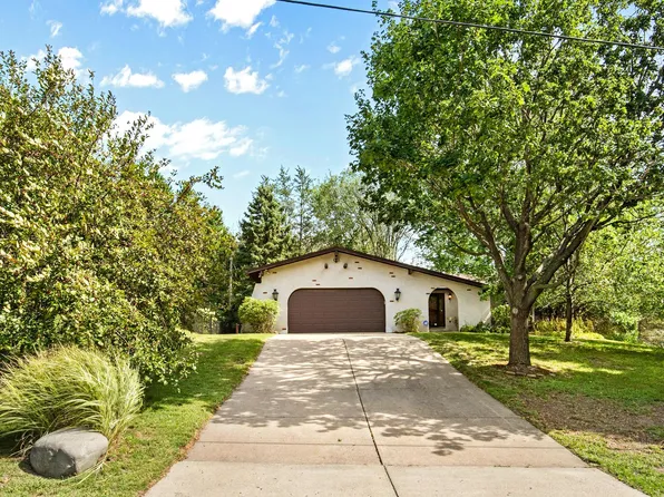 4030 Mackubin St, Shoreview, MN 55126