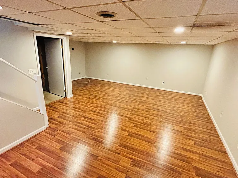2427 Linksman Ln — Photo 30