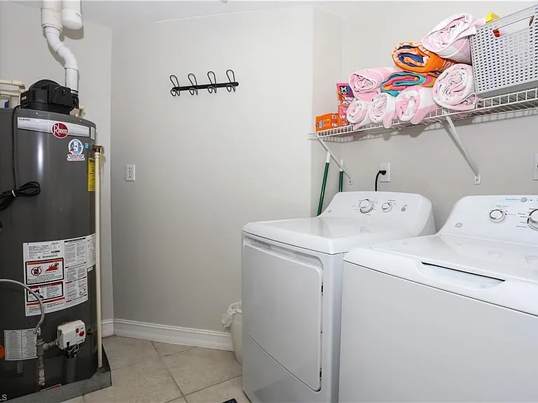 1710 Tarpon Bay Dr S #4 — Photo 23