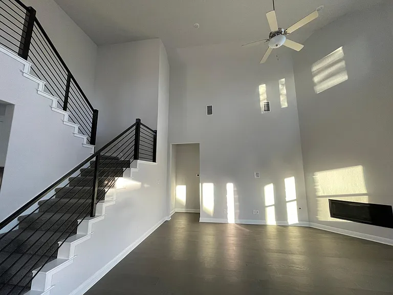 513 Constitution Way — Photo 23