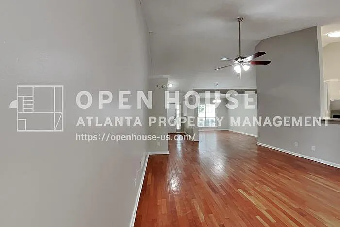 3 bed, 2.0 bath, 1913 sqft, $2,060 — Photo 4