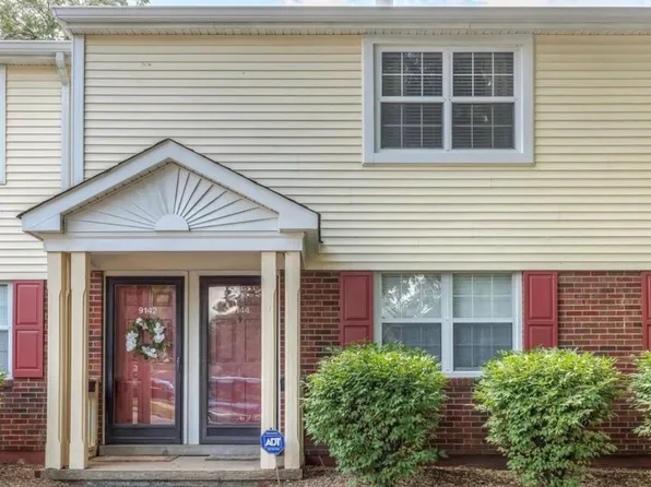 9142 N Swan Cir, Saint Louis, MO