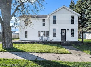 117 E Main St, Otisville, MI 48463