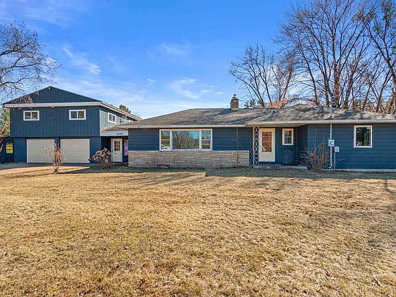 2nd image of 1020 GRIFFITH AVENUE