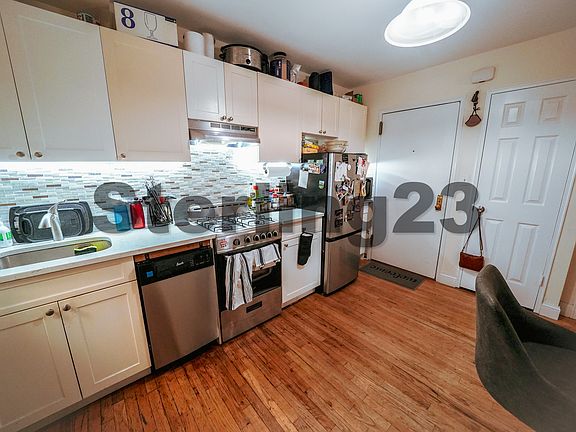 3rd image of 26-30 29th St #1F