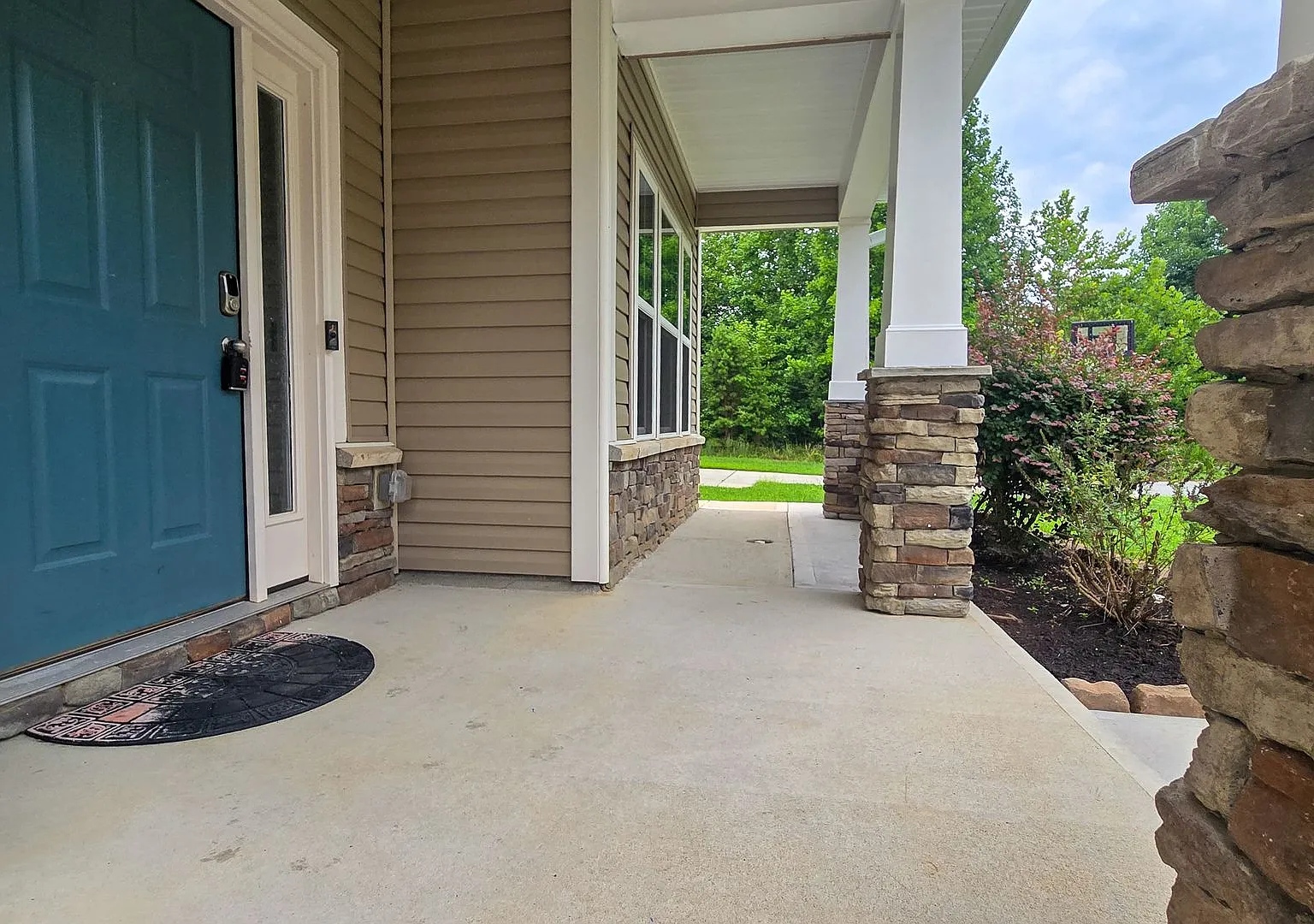 489 Green Arbor Lane — Photo 2