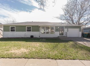 1813 Marian Dr, Bismarck, ND 58501