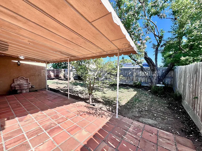 2669 Alamos Ave — Photo 21