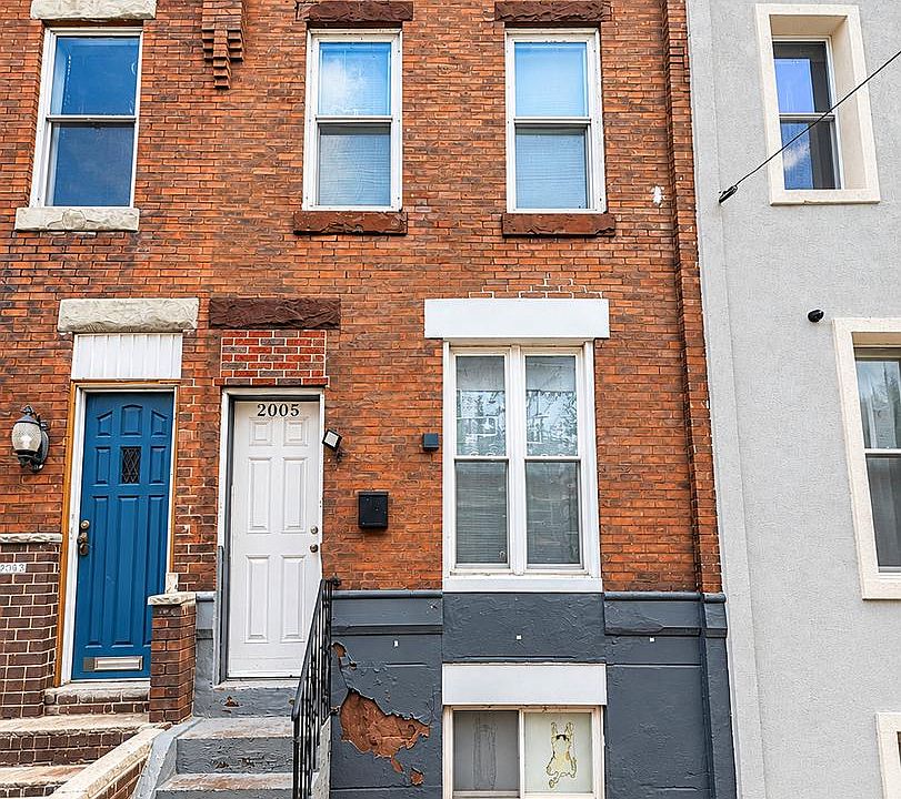 1st image of 2005 S Croskey St