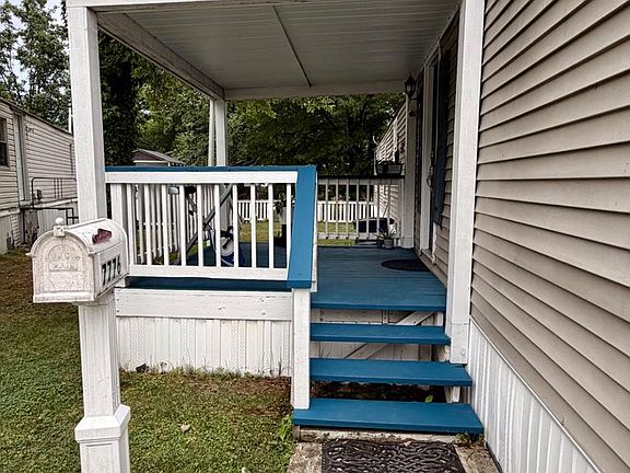4th image of 7776 Finch Ct