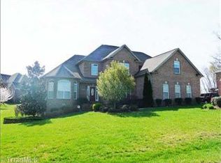 5512 Effieham St, Oak Ridge, NC 27310