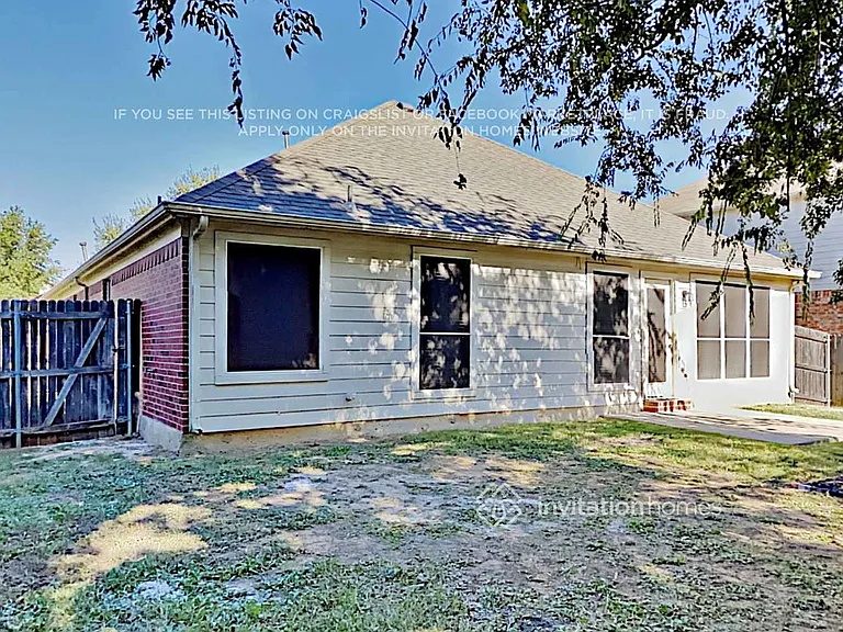 520 Glenwood Dr — Photo 16