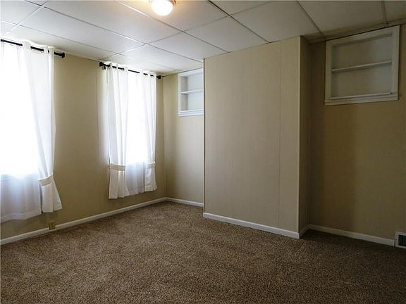 2nd image of 117 Avenue A