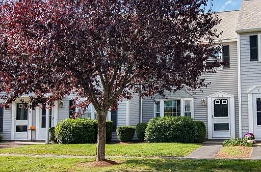 3rd image of 2 Tuck Farm Rd #5