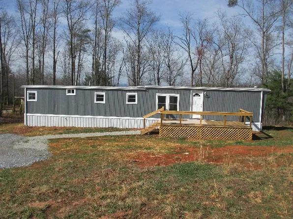 370 Chestnut Oak Forest Dr, Nebo, NC 28761