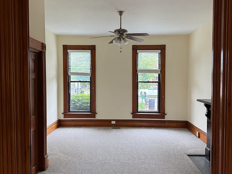 168 Warren St — Photo 2