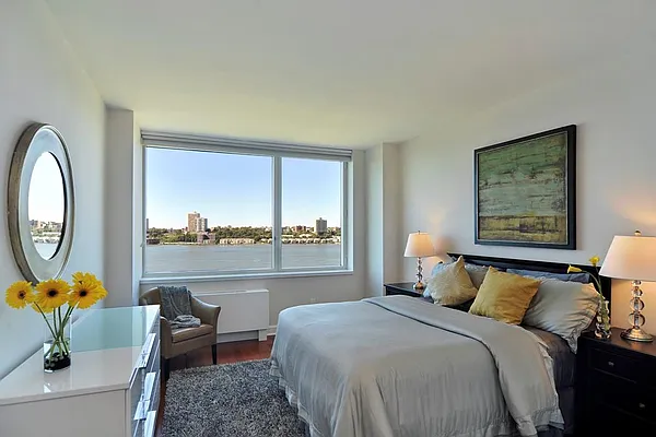 Sold by Corcoran | media 16