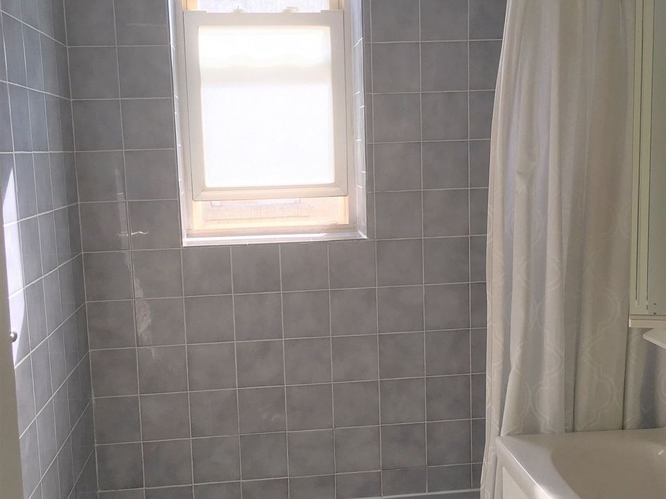 E 2nd St,bathroom