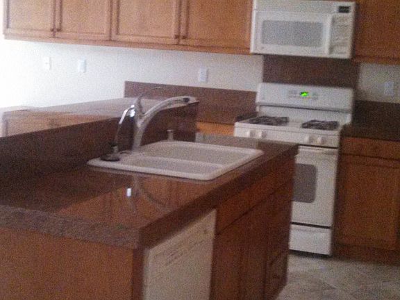 3rd image of 33047 Paraguay Dr