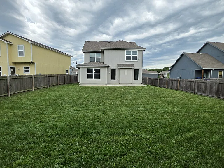 1001 SW Arborfair Dr — Photo 25
