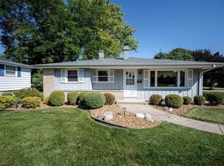 4010 Harding Rd, Kenosha, WI 53142