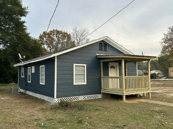 105 McKinnon St, Petal, MS 39465