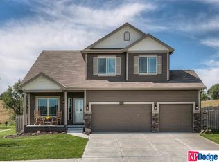 4170 S 202 Avenue Cir, Omaha, NE 68135