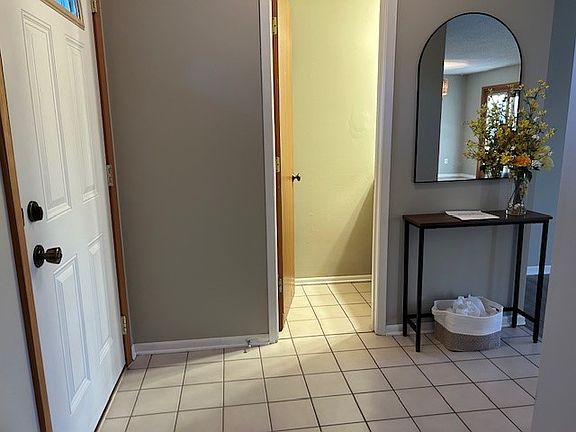5th image of 756 Knolls Ct