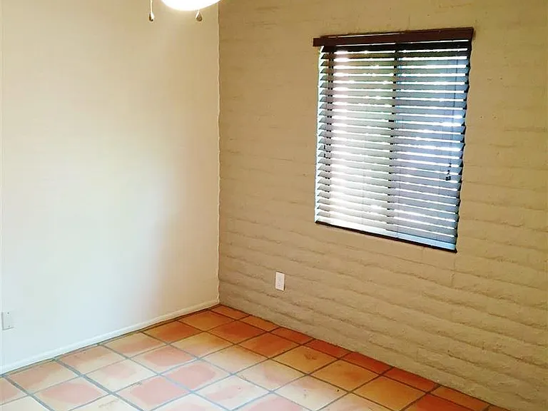 3046 N 32nd St #318 — Photo 14